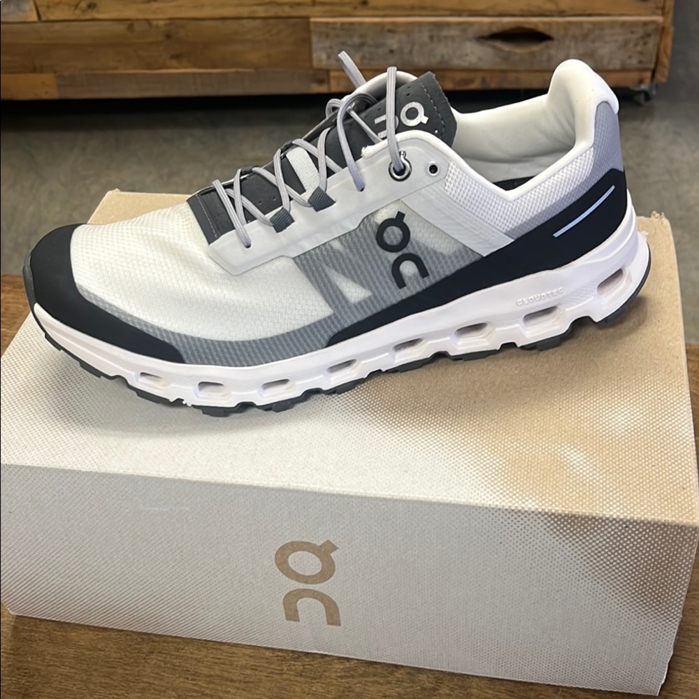 On Running Men's Glacier/Black Running Shoes